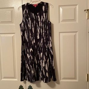 Betsey Johnson slightly above knee lovely dress.